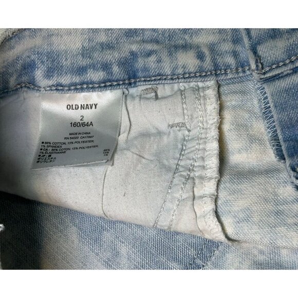 (6 for $25) Old Navy Mid-Rise‎ Boyfriend Shorts in Light Acid Wash Size 2 - Picture 3 of 4